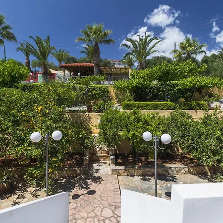 Rania - Rania & 3* لاسي