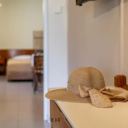 شقة فندقية Rania - Rania & لاسي