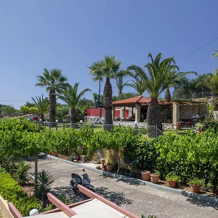 Lägenhetshotell Rania - Rania & Lassi (Kefalonia)