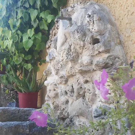 Apartmanhotel Rania - Rania & 3*