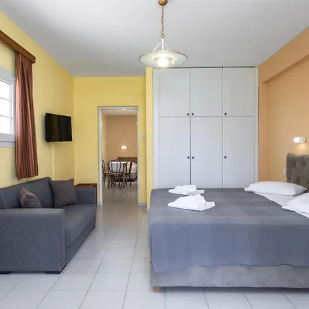 Rania - Rania & Apartmanhotel Lászi