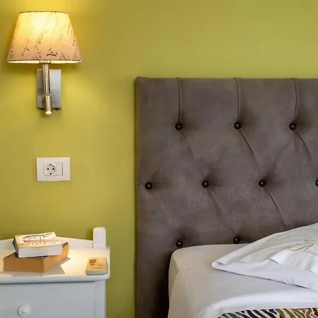 Rania - Rania & Apartmanhotel Lászi